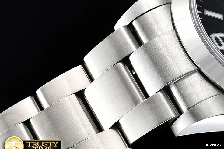 1004 ROLEXP1020 – Explorer TechFriendly 964